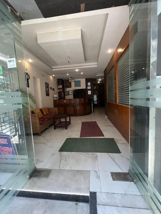 Hotel Devoy Inn By Namastexplorer Tapovan Risikés Kültér fotó