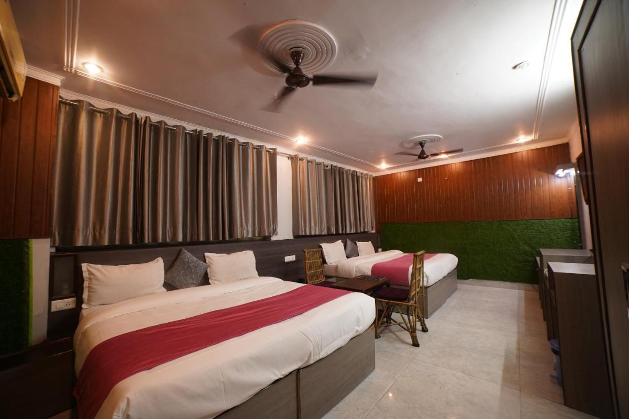 Hotel Devoy Inn By Namastexplorer Tapovan Risikés Kültér fotó